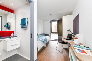 1 bed flat, Great Patrick Street, Holylands, Belfast, BT12LT - Image 3